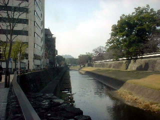 市役所前から花岡山・坪井川下流